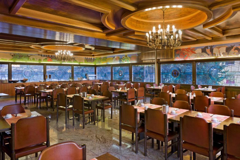 בריג Hotel Central מראה חיצוני תמונה