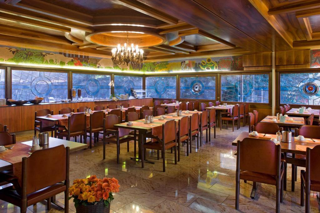 בריג Hotel Central מראה חיצוני תמונה